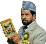 Md.-Hanif-Shashti-with-a-copy-of-Geeta.-Photo-Parul-Tyagi-for-Bharat-Bolega.